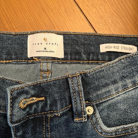 True Craft high-rise straight jeans - Picture 3 of 5